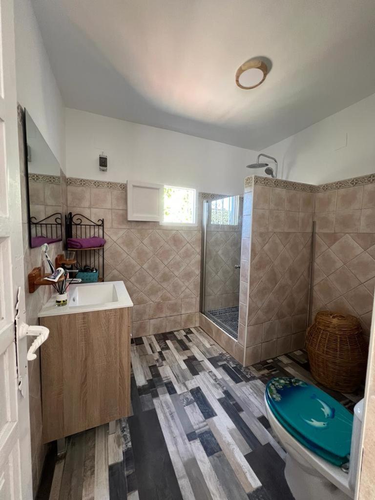Casa Rural Malaga Monkey Love Con Jacuzzi Iznate Luaran gambar
